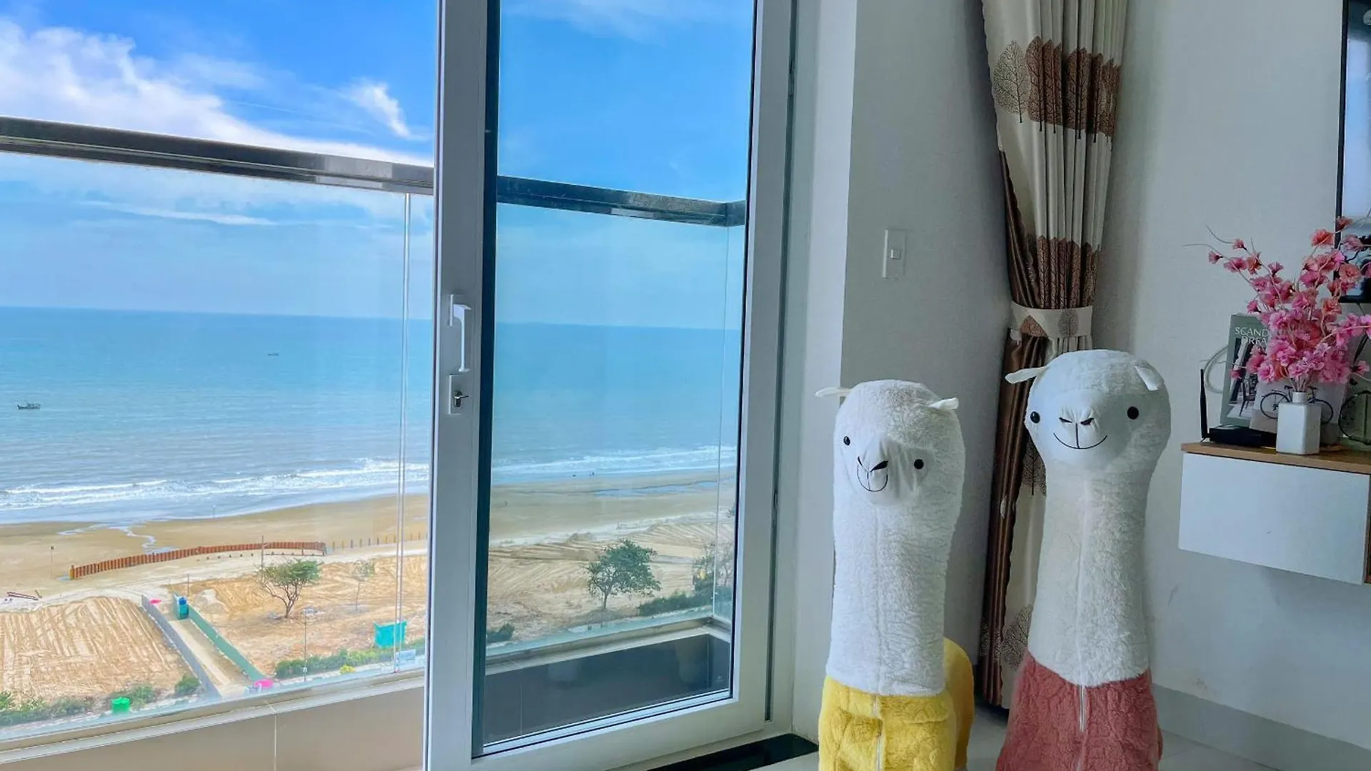 Mermaid Seaview Vung Tau - Khang Apartment 1
